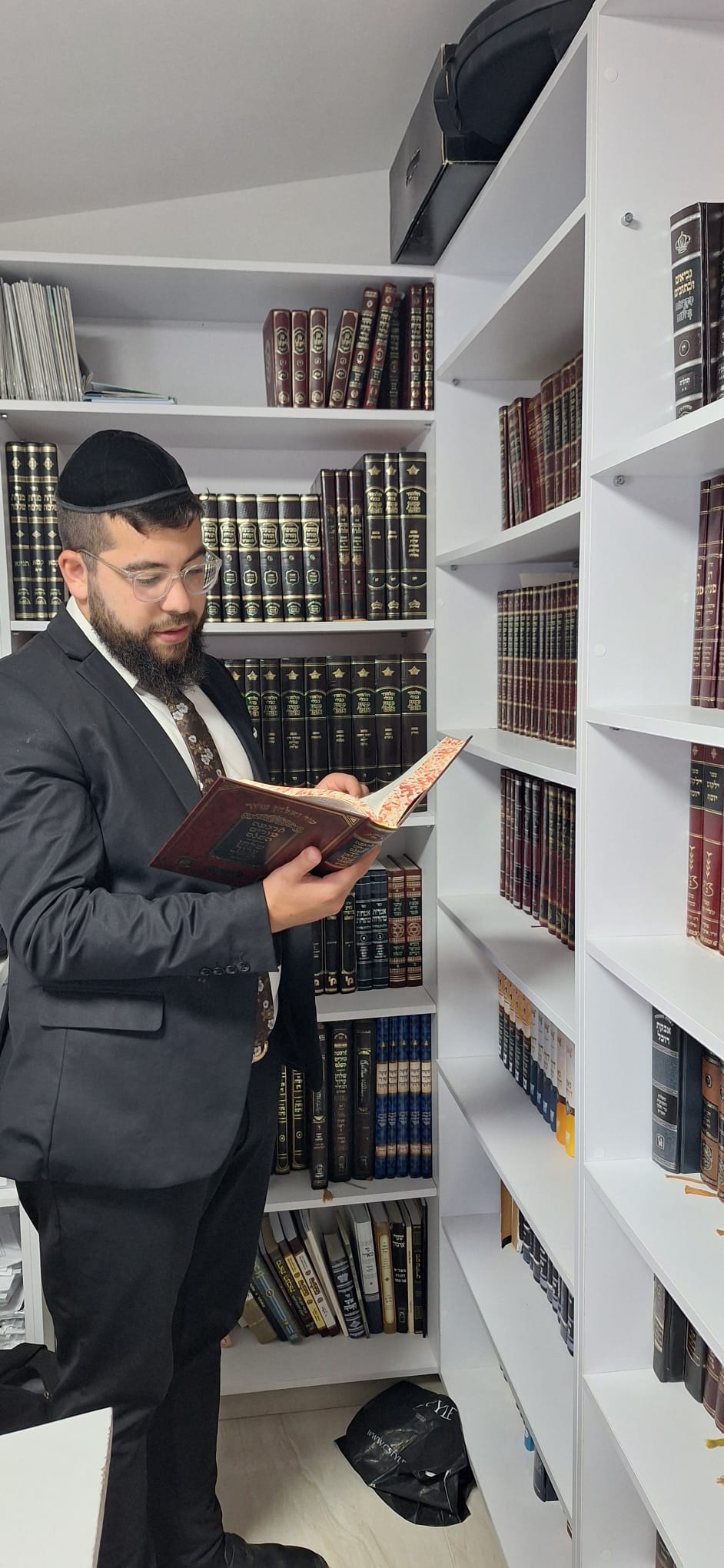 הרב יוסף עבדלחק שליט״א